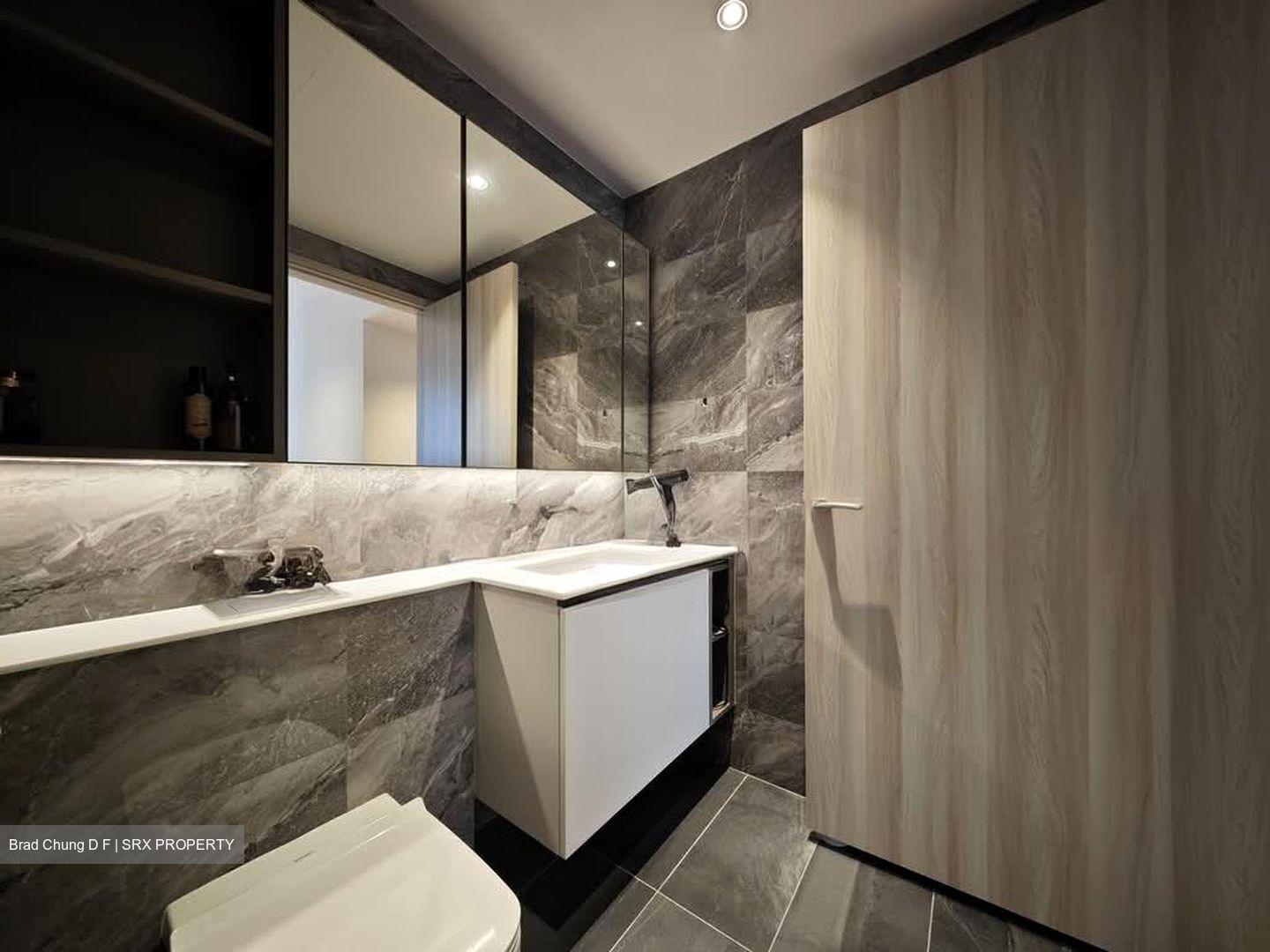 Sengkang Grand Residences (D19), Apartment #592018071